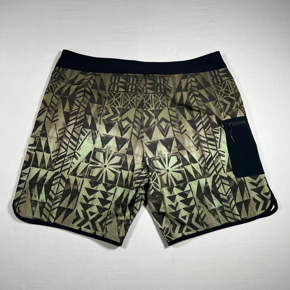 Quiksilver Hawaii Mens SurfSilk Boardshorts Size 40 Green Tribal Swim Trunks